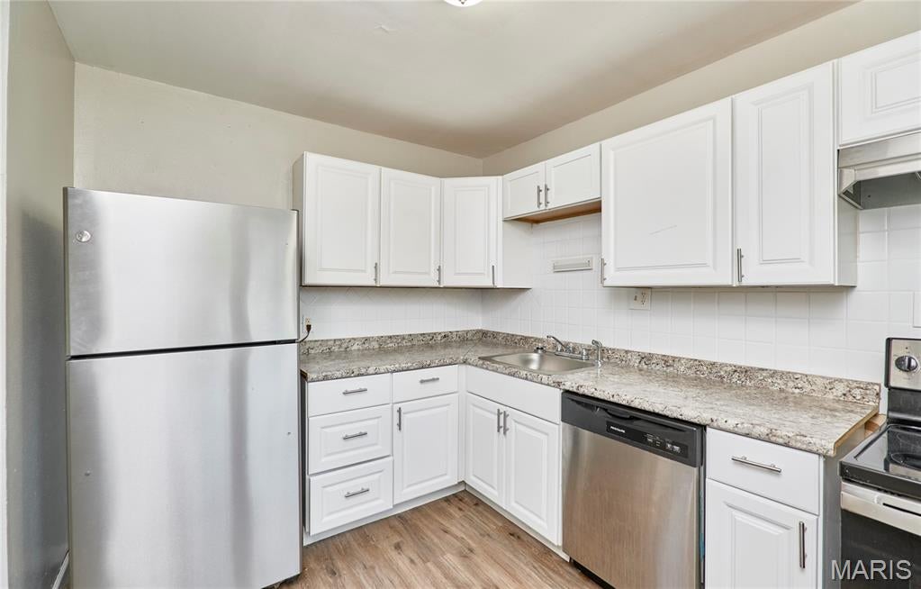Oakwood Park 2 - Residential Lease