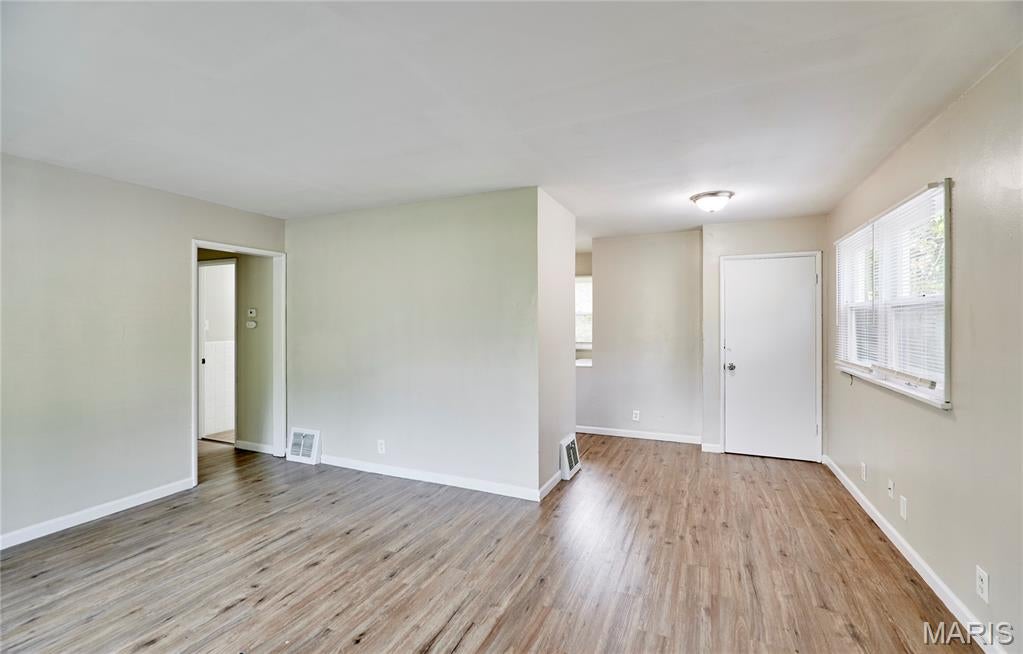 Oakwood Park 2 - Residential Lease