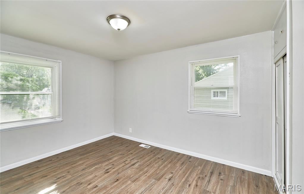 Oakwood Park 2 - Residential Lease