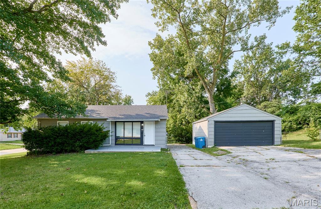 Oakwood Park 2 - Residential Lease