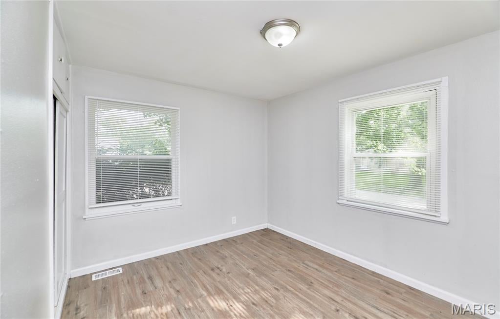 Oakwood Park 2 - Residential Lease
