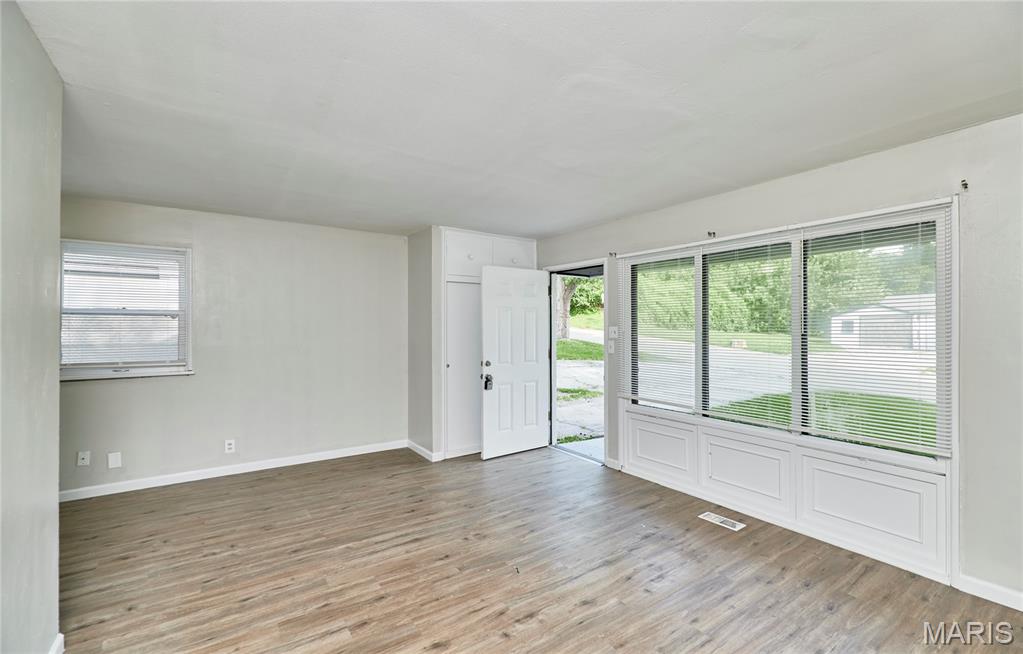 Oakwood Park 2 - Residential Lease