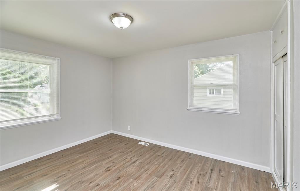 Oakwood Park 2 - Residential Lease