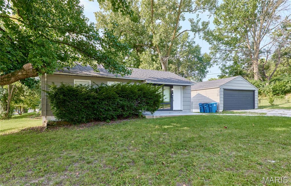 Oakwood Park 2 - Residential Lease