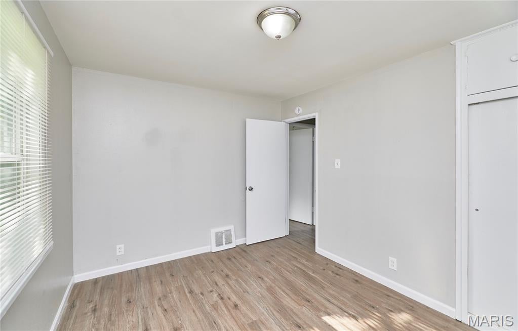 Oakwood Park 2 - Residential Lease