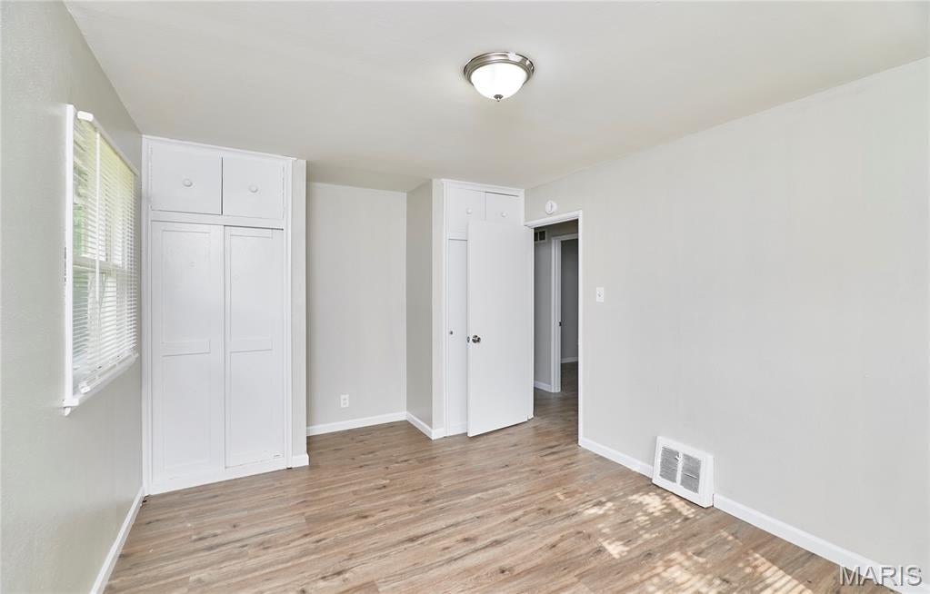 Oakwood Park 2 - Residential Lease