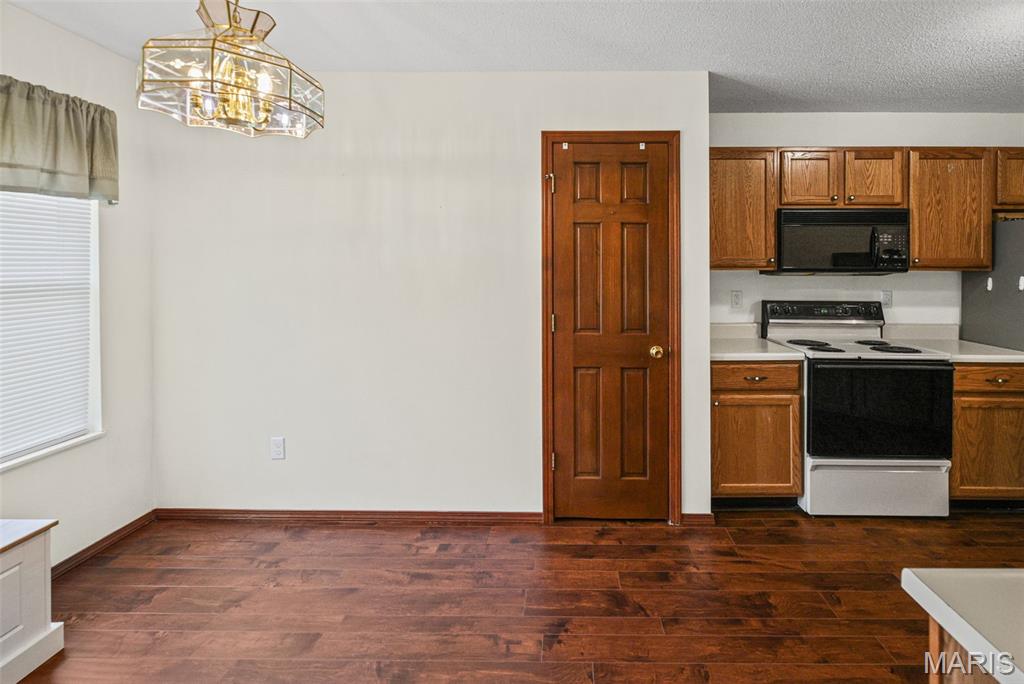 Hunters Crossing - Residential