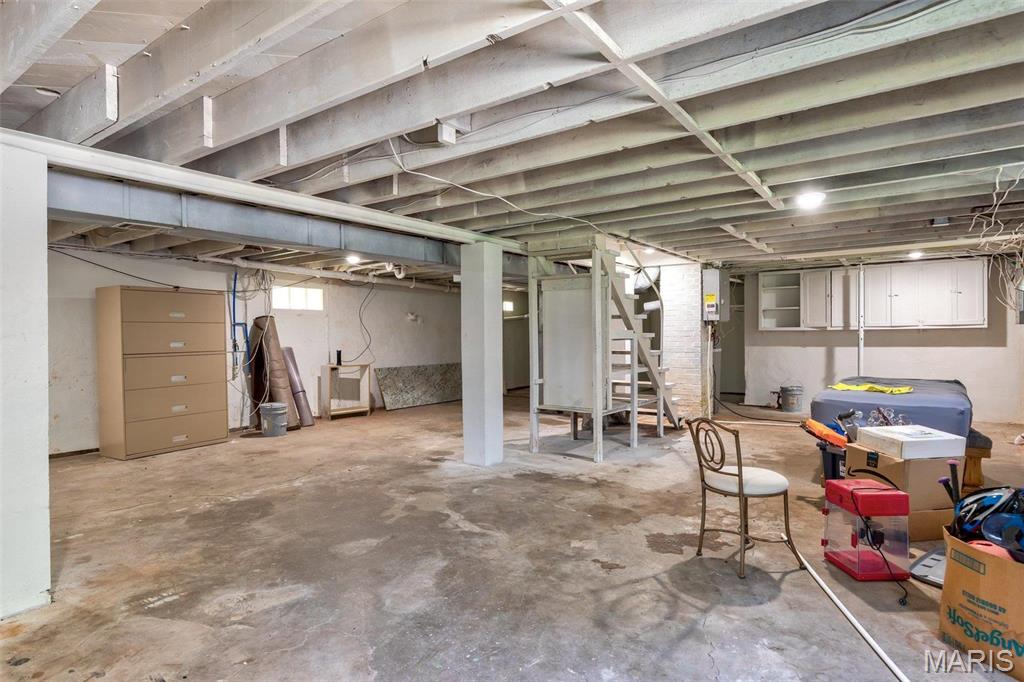 n - Commercial Sale