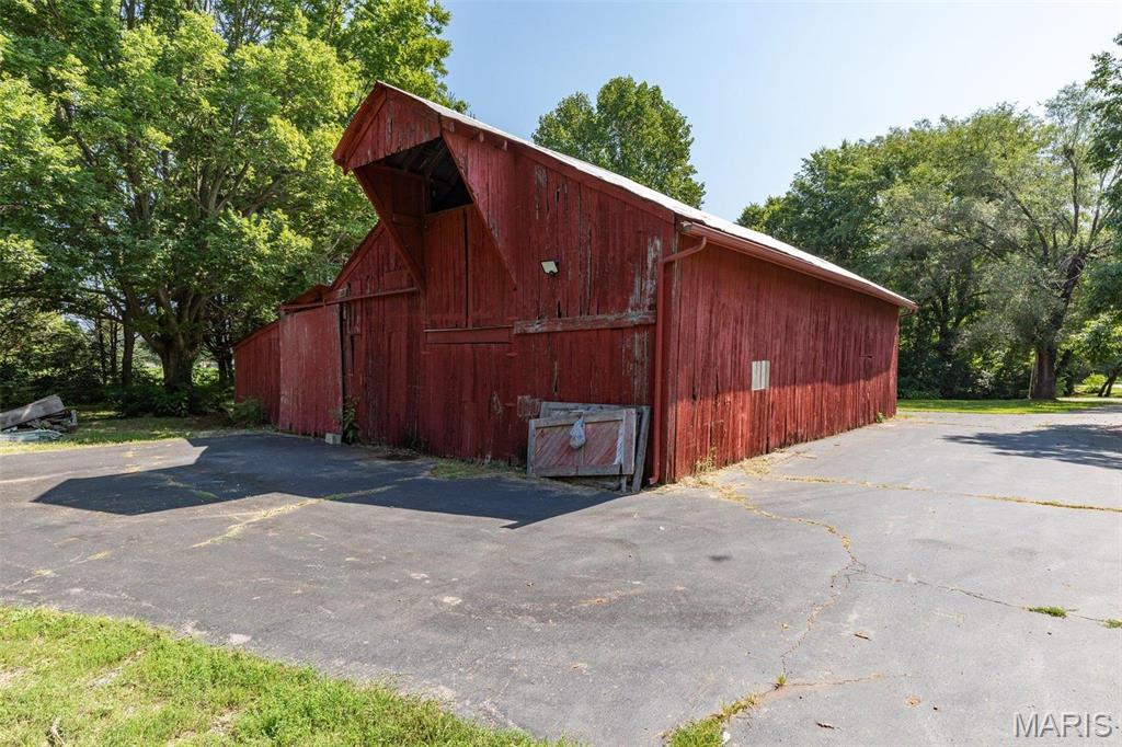 n - Commercial Sale