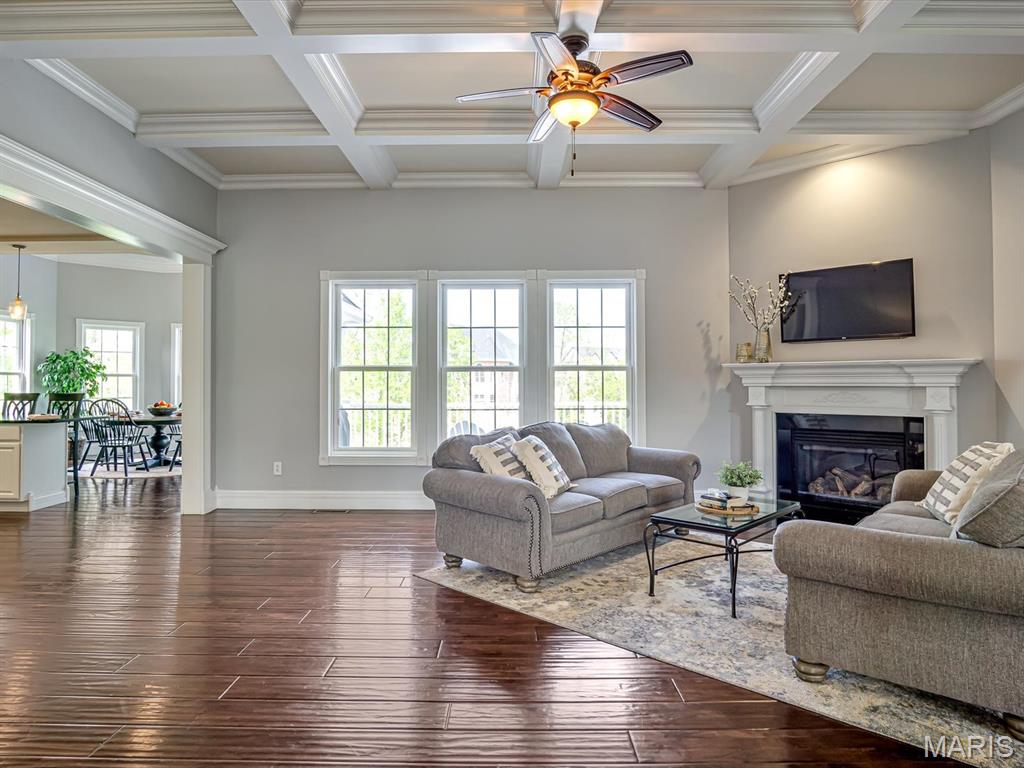 Stone Cliff Manor - Residential