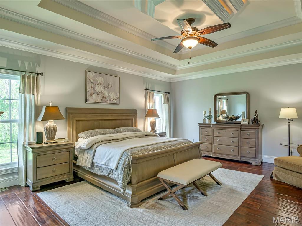 Stone Cliff Manor - Residential