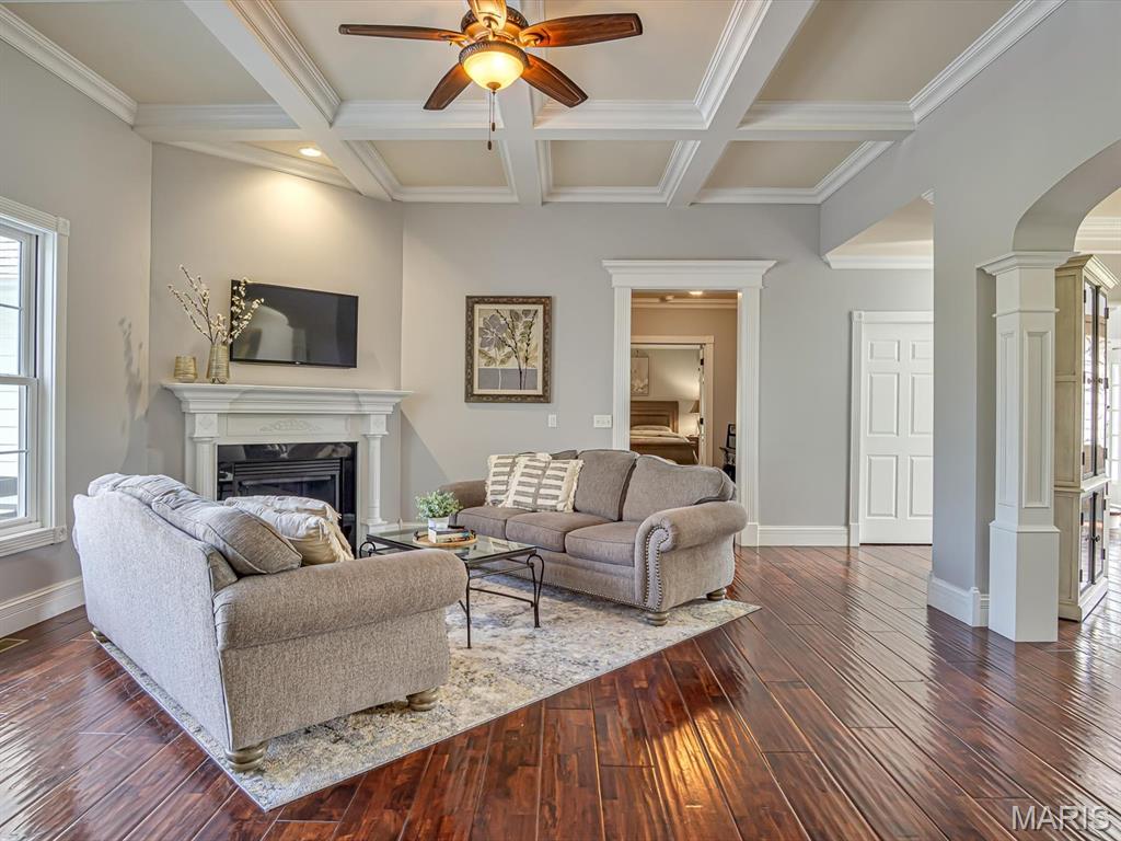 Stone Cliff Manor - Residential