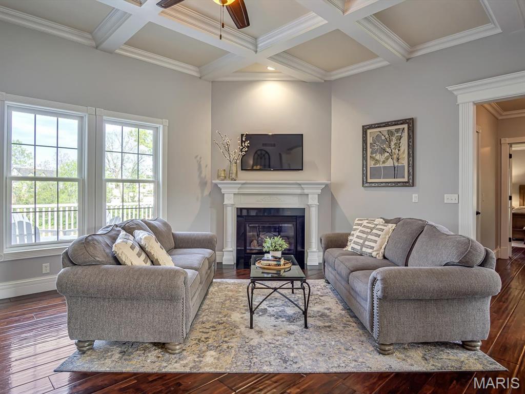 Stone Cliff Manor - Residential