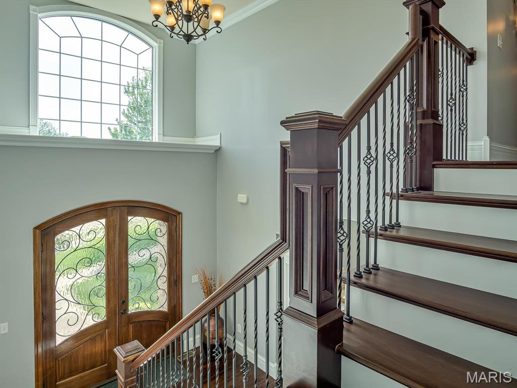 Stone Cliff Manor - Residential