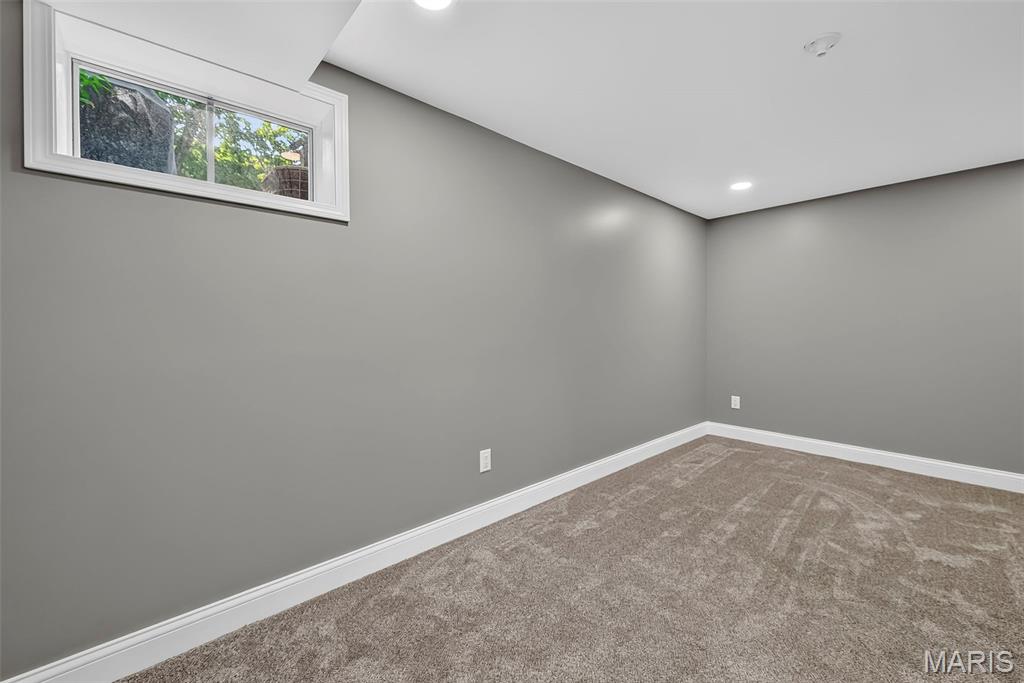 Burtonwood Manor 2 Condo - Residential