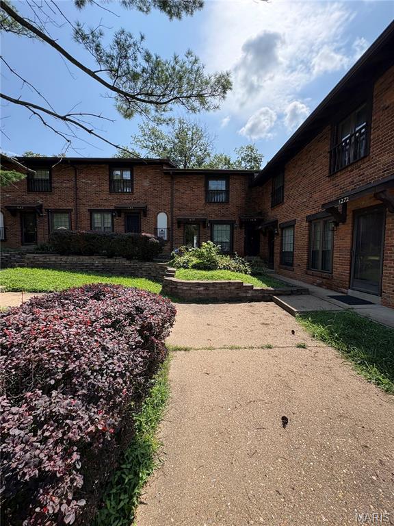 Carleton Arms Condo - Residential