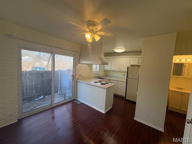 Carleton Arms Condo - Residential