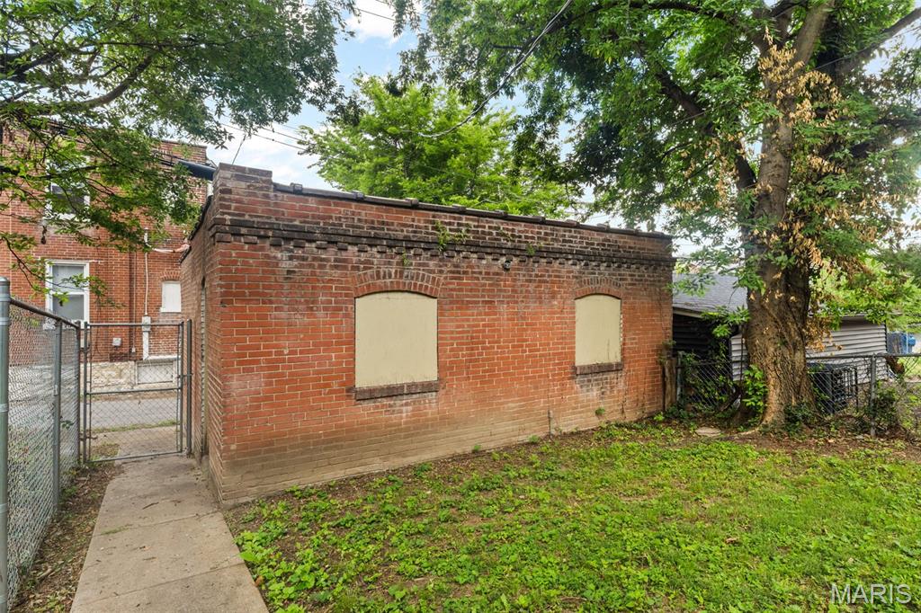 Grand Meramec Park Add - Commercial Sale