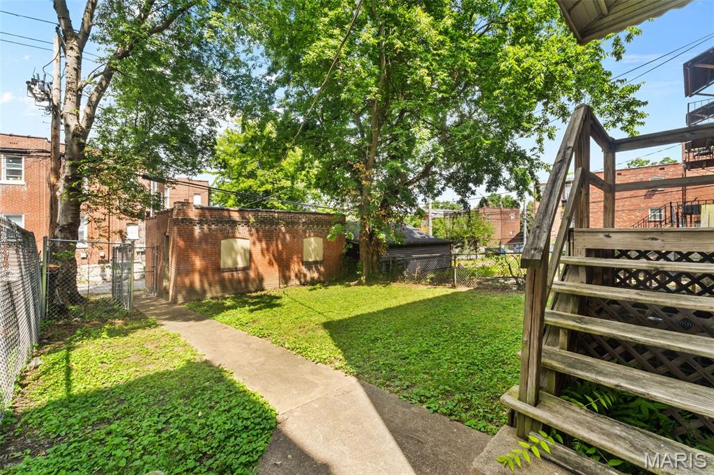 Grand Meramec Park Add - Commercial Sale