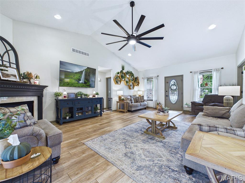 Lincoln Place Anx - Residential