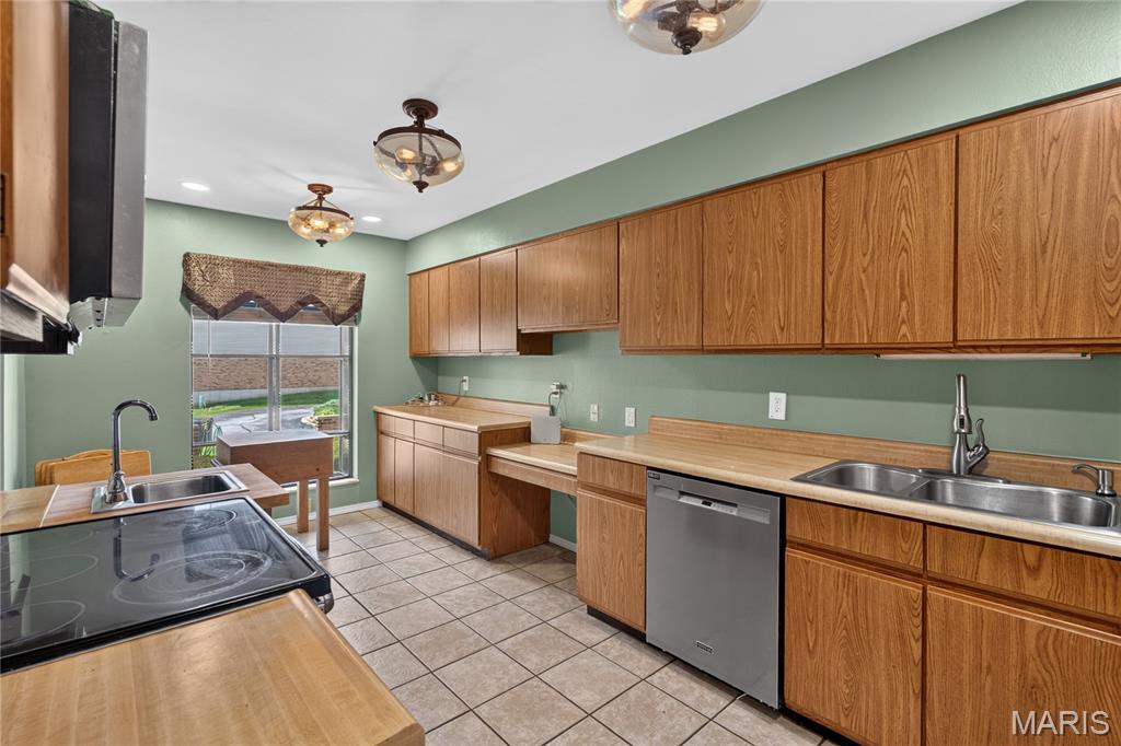 Westport Crossing Condo Three - Residential