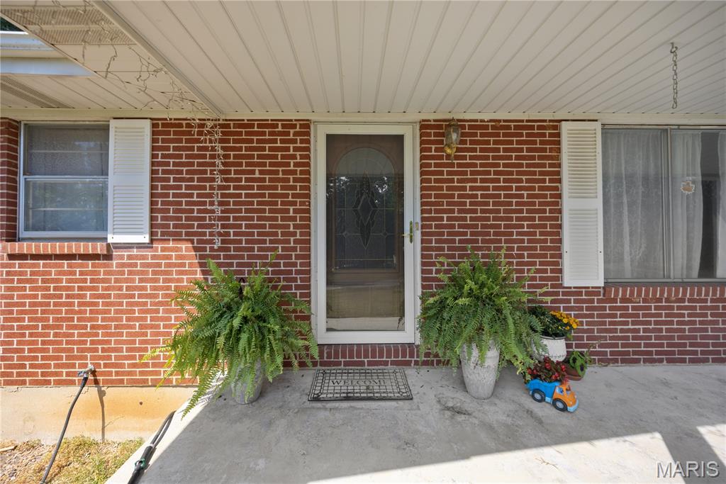 Bust - Residential