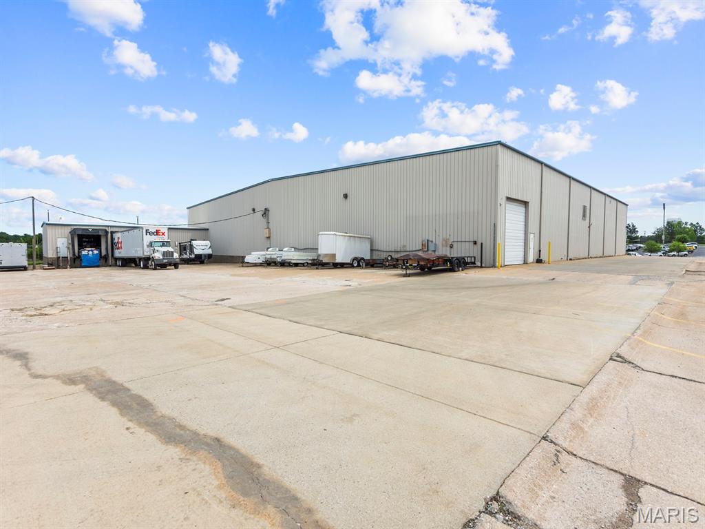 North Central Ind Park - Commercial Sale