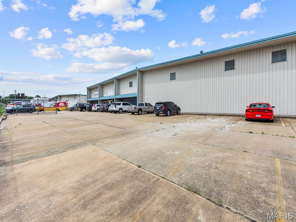 North Central Ind Park - Commercial Sale