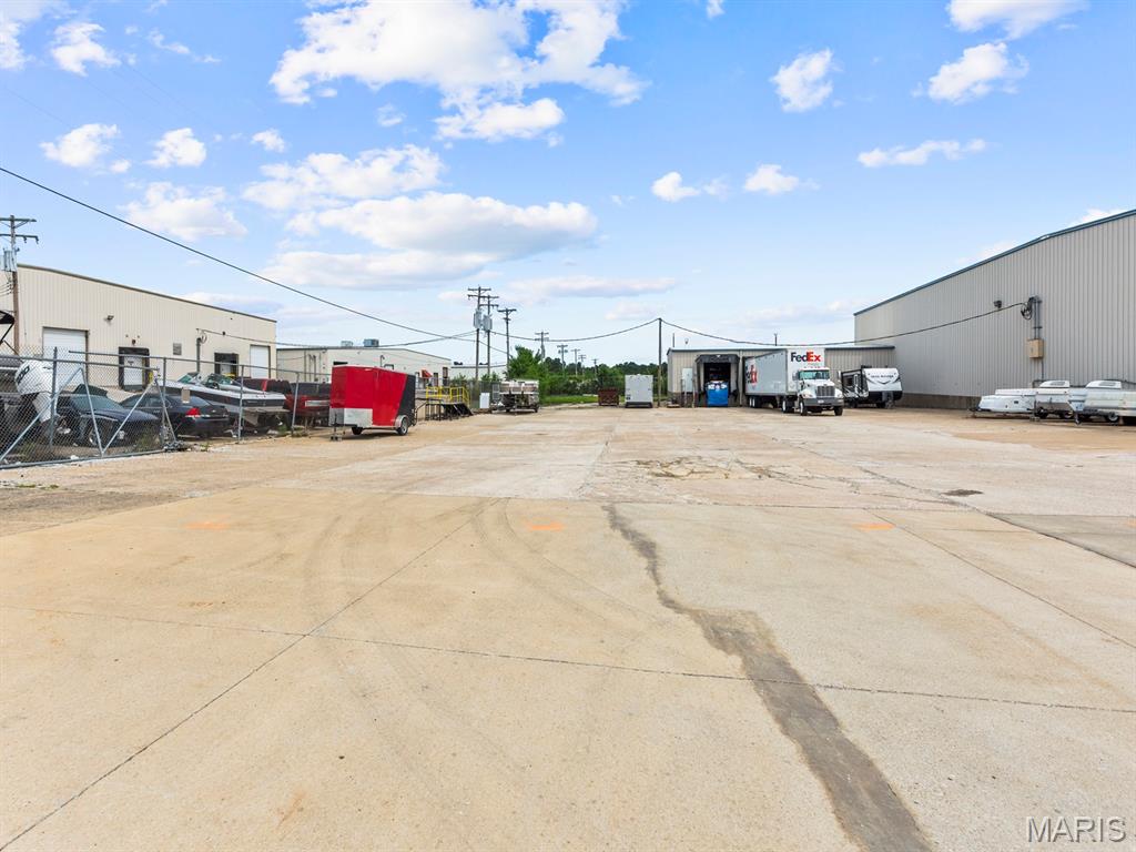 North Central Ind Park - Commercial Sale