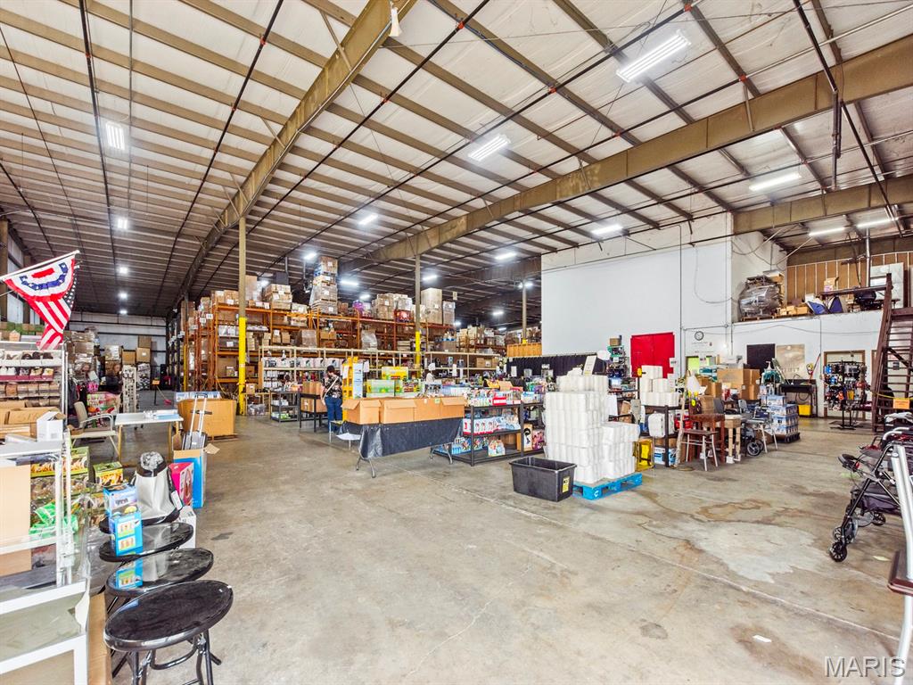 North Central Ind Park - Commercial Sale