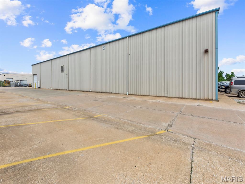 North Central Ind Park - Commercial Sale