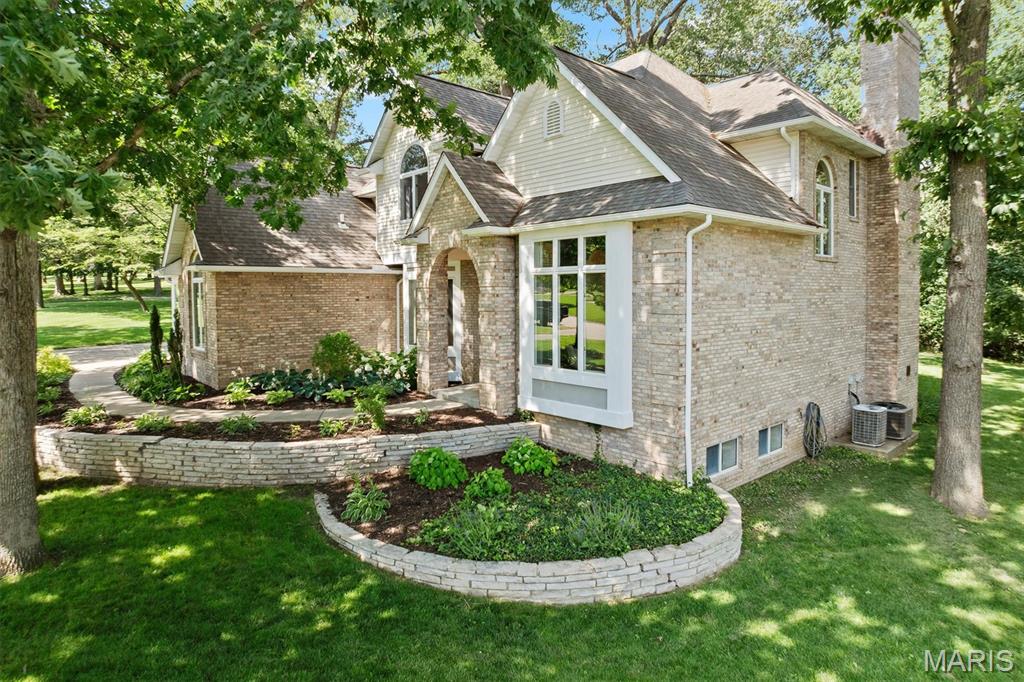 Vintage Forest - Residential