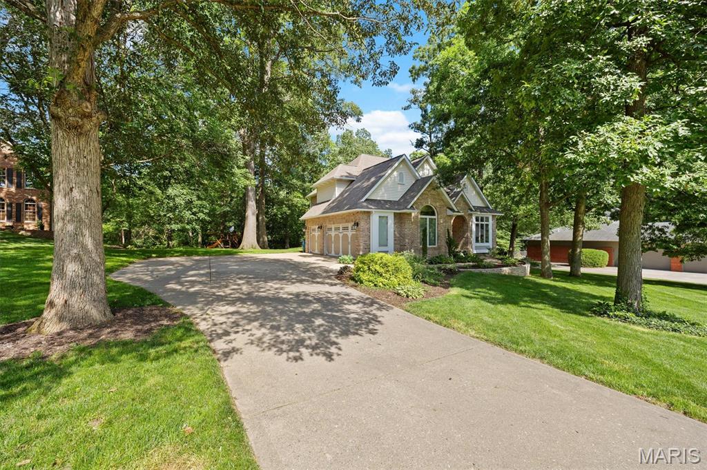 Vintage Forest - Residential