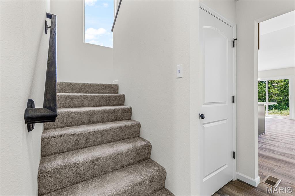 Hawk Ridge Estates - Residential