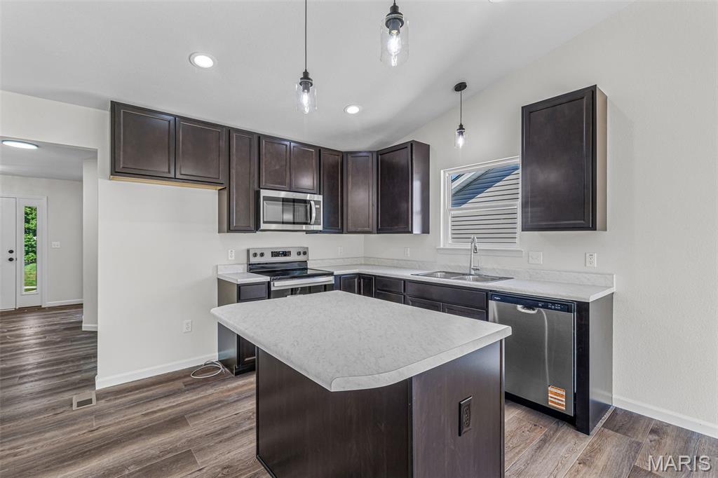 Hawk Ridge Estates - Residential