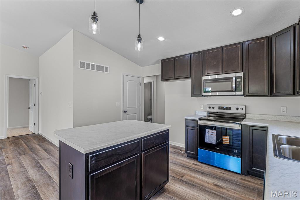 Hawk Ridge Estates - Residential