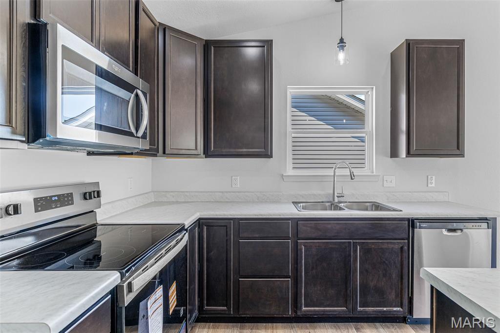 Hawk Ridge Estates - Residential