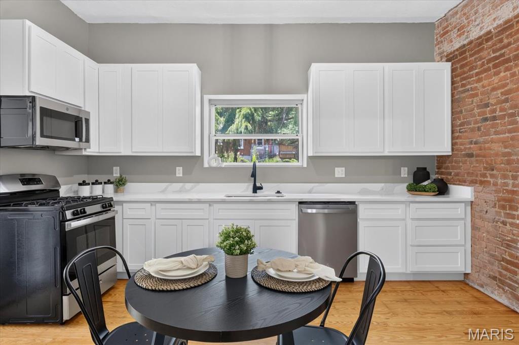 St Louis Commons Add - Residential