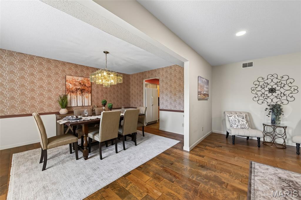 Coeur De Royale Condo Ph Iii - Residential