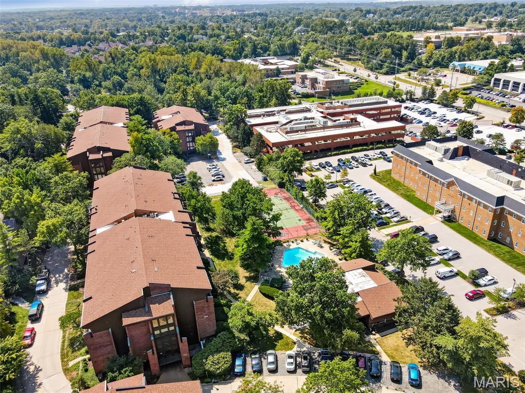 Coeur De Royale Condo Ph Iii - Residential