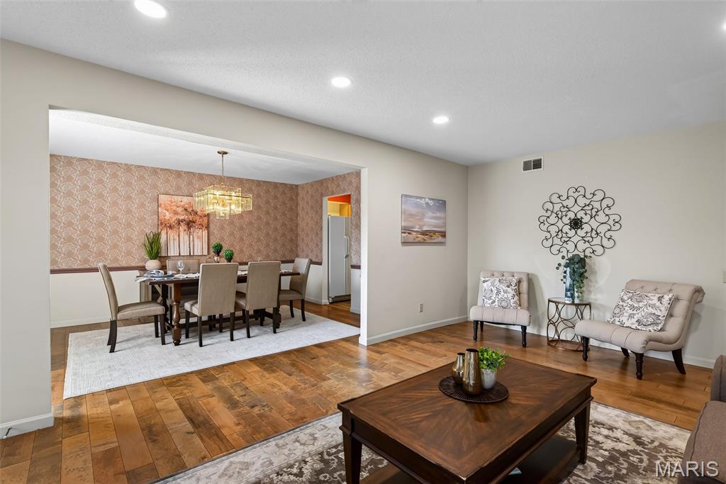 Coeur De Royale Condo Ph Iii - Residential