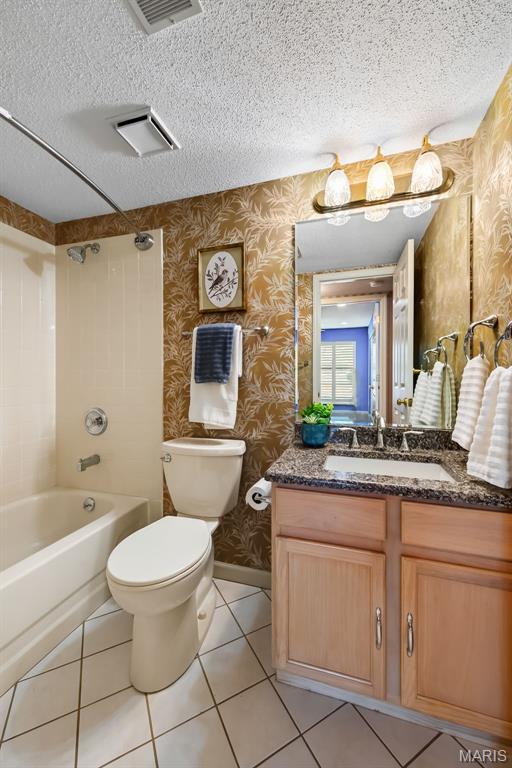 Coeur De Royale Condo Ph Iii - Residential