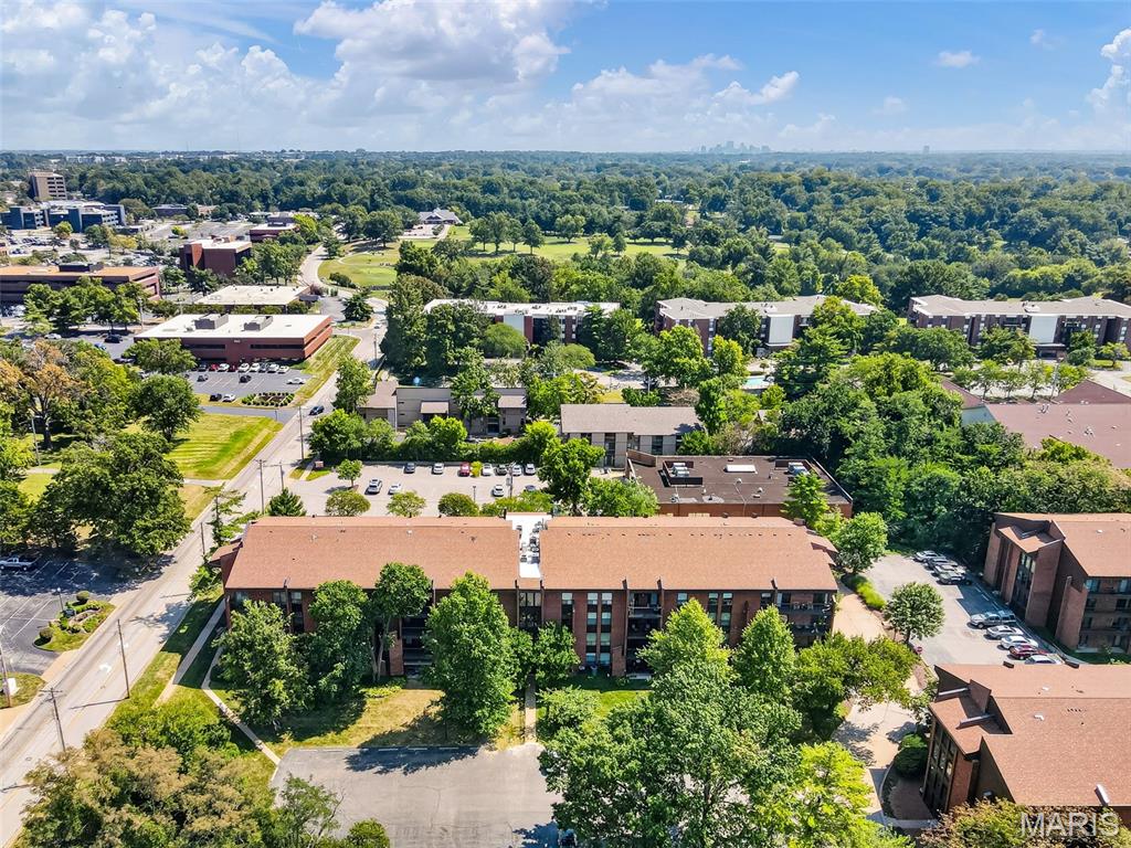 Coeur De Royale Condo Ph Iii - Residential