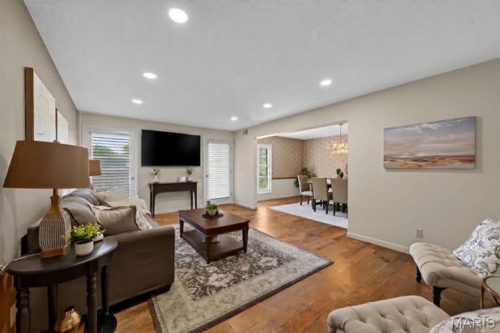 Coeur De Royale Condo Ph Iii - Residential