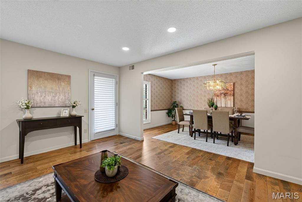 Coeur De Royale Condo Ph Iii - Residential