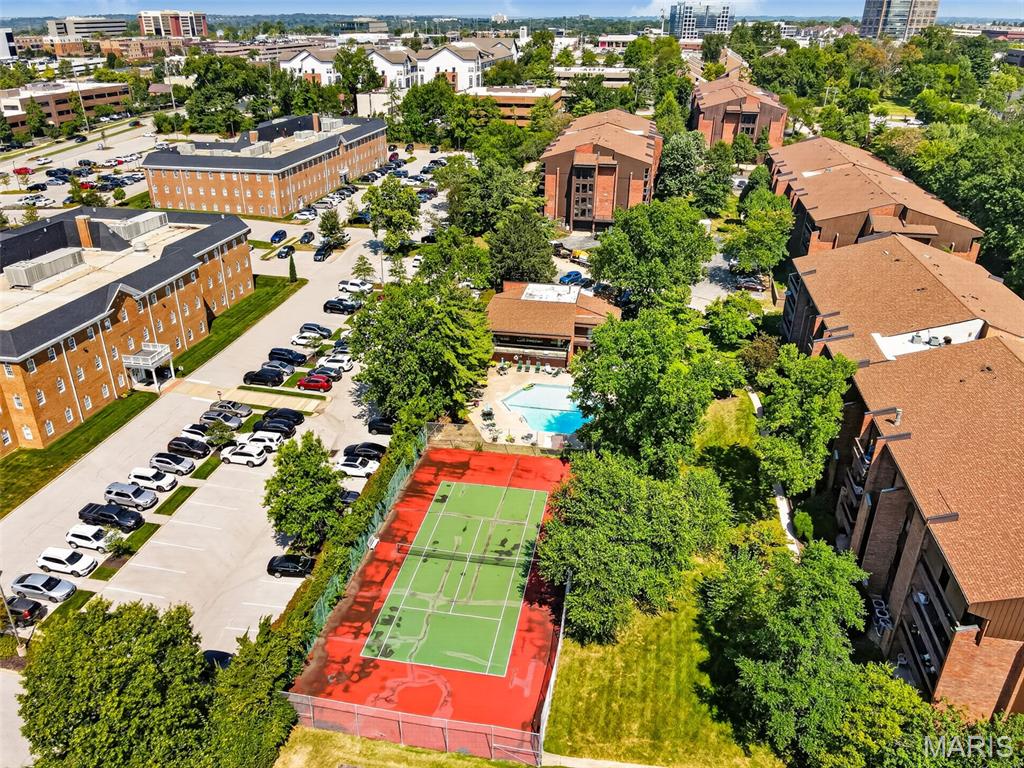 Coeur De Royale Condo Ph Iii - Residential