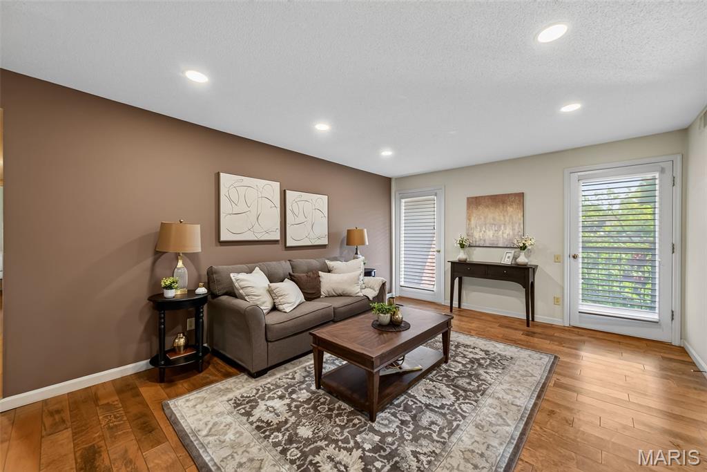 Coeur De Royale Condo Ph Iii - Residential