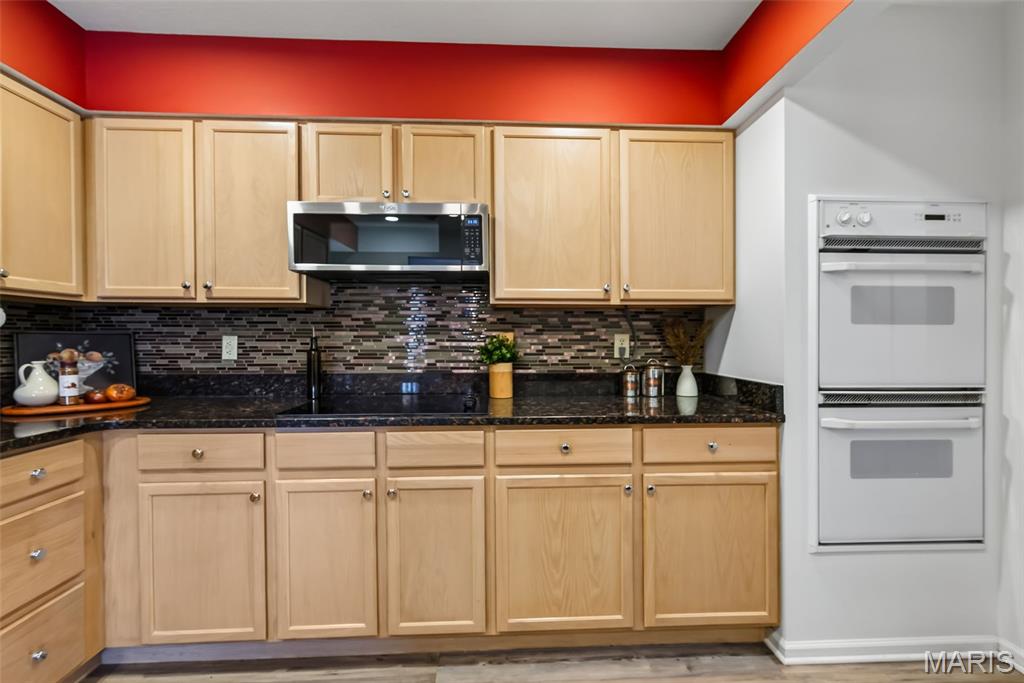 Coeur De Royale Condo Ph Iii - Residential