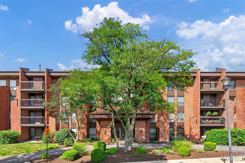 Coeur De Royale Condo Ph Iii - Residential