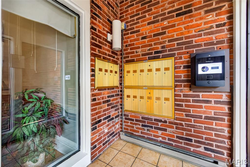 Coeur De Royale Condo Ph Iii - Residential